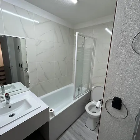 Les Cimes Au Pied Des Pistes Apartment *